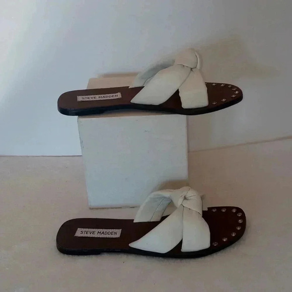 Steve Madden Shoes - Steve madden leather upper sandals